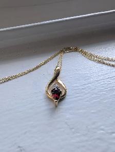 Brand New Gold Plated Garnet Necklace For Sale - Photo 5