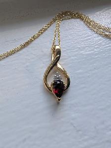 Brand New Gold Plated Garnet Necklace For Sale - Photo 6