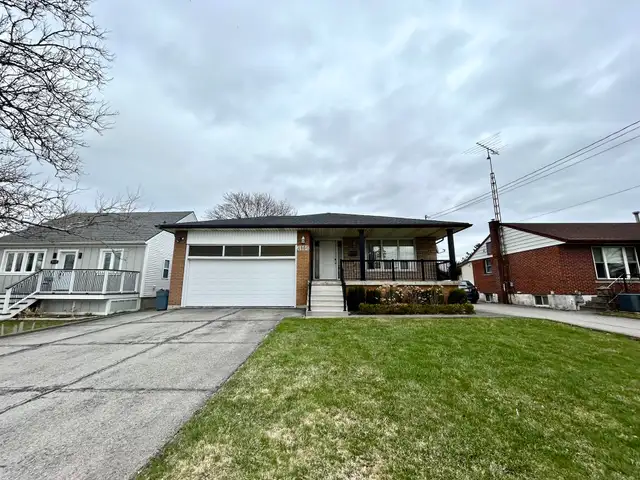 ALL UTILITIES INCLUDED Spacious Main Floor in Niagara Falls!