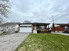 ALL UTILITIES INCLUDED Spacious Main Floor in Niagara Falls!