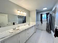 ALL UTILITIES INCLUDED Spacious Main Floor in Niagara Falls! - Photo 15