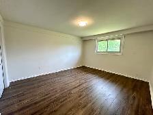 ALL UTILITIES INCLUDED Spacious Main Floor in Niagara Falls! - Photo 18
