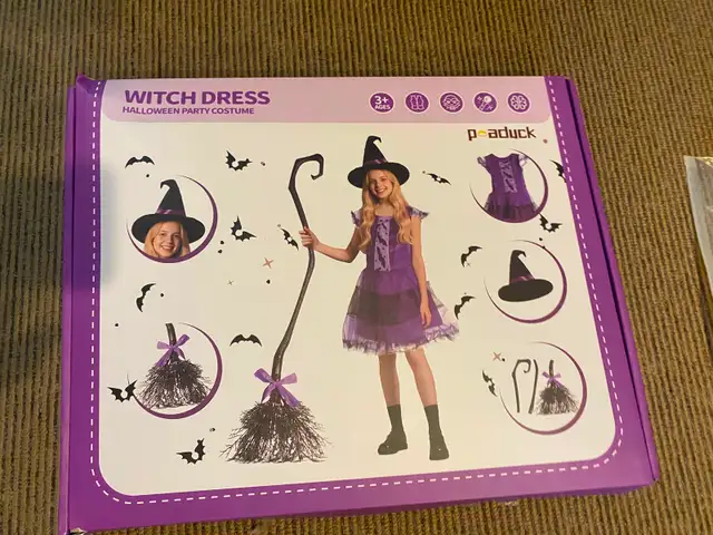 Witch Hallowe'en Costume - approx size 8 - 10