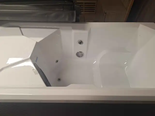 Solo Ideal Spa Plunge for Sale