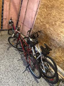 Four bikes Raleigh Serengeti , Supercycles, Diadora,