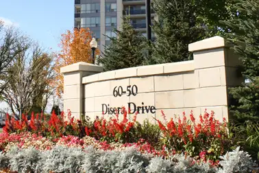 1 1 Condo with 2 bathrooms for RENTBathurst St & Centre St