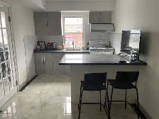 2 bed 2 bath apartment by lakeshore/hurontario - Photo 2