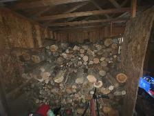 Firewood - Seasoned - 5 Bush Cord - Mixed Hardwoods