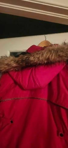 Manteau d'hiver pour femmes gr 18 ans rouge 100$ - Photo 2