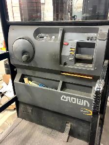 Crown SP3520-30 Order Picker - Unit 5 - 3,000 lb - Liquidation - Photo 8