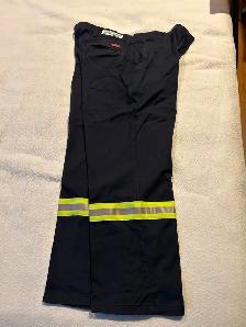 ONE NEW PAIR OF BULWARK FLAME RESISTANT PANTS - LG.AS PICTURED