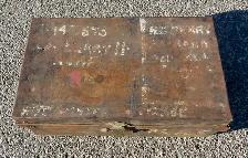 PAST and PRESENT ANTIQUES - WW11 R.C.A.F. METAL FOOTLOCKER TRUNK - Photo 4