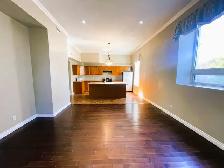 Gorgeous 2 Bedroom Main Floor Apartment $1900 - Photo 5