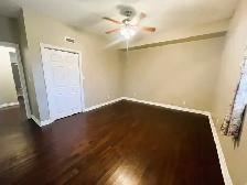 Gorgeous 2 Bedroom Main Floor Apartment $1900 - Photo 8