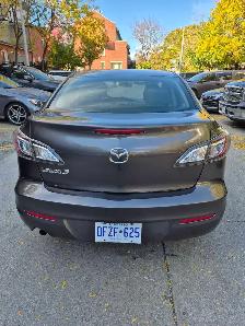 Mazda 3 Sedan - Photo 4