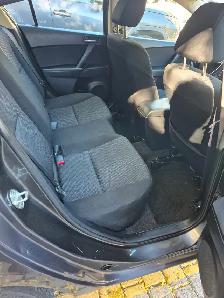 Mazda 3 Sedan - Photo 6