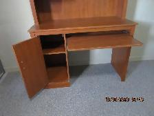 PC desk - Photo 2