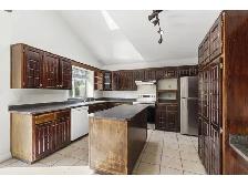 3 Bed/3 Bath Upper Home   Garage & Yard | Mission | Nov 1 - Photo 5