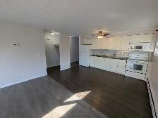 2 Bed / 1 Bath Apartments | Mahone Bay | Heat & Water Included - Photo 4