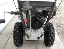 CRAFTSMAN 8 HP 27' GAS SNOW BLOWER - Photo 6