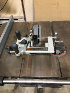 banc de scie industriel sur table en fonte - Photo 4