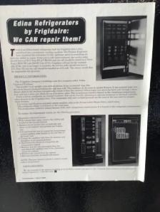 BRAND NEW FRIGIDAIRE POP COOLER/BEER VENDING MACHINE - Photo 7