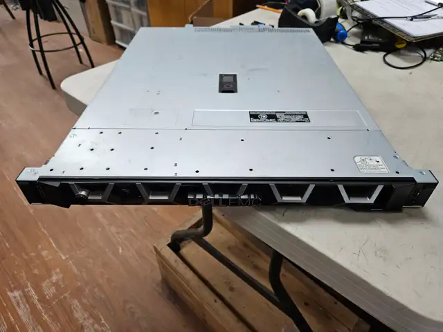 Dell Poweredge R240 1U Server E-2124 3.30GHz | 16gb | PERC H730P