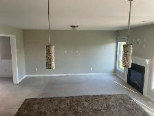 3 bedroom End Unit 2 Storey Townhome with large back yard - Photo 2