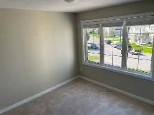 3 bedroom End Unit 2 Storey Townhome with large back yard - Photo 6