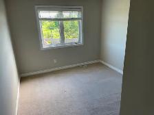 3 bedroom End Unit 2 Storey Townhome with large back yard - Photo 7