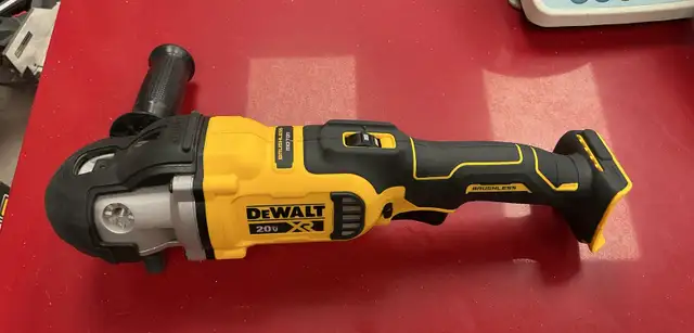 Meuleuse d'angle DEWALT 20V MAX XR Brushless
