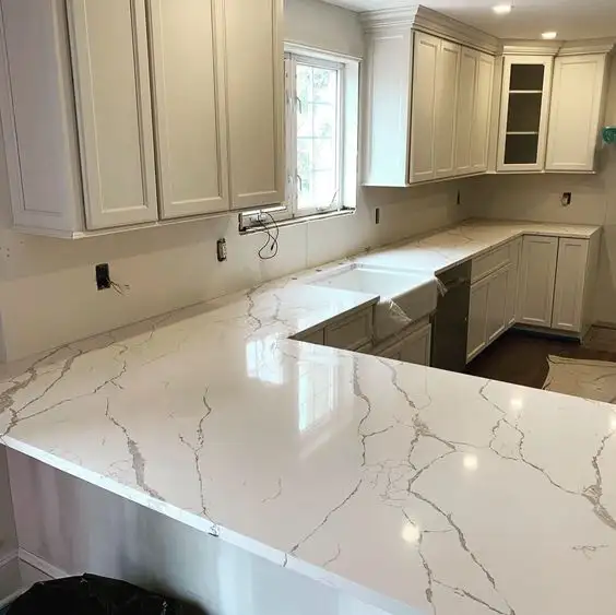 Fresh Kitchen Look with Countertops