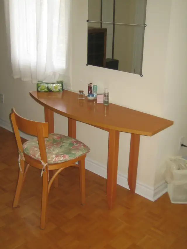 Vanity Table and Chair with cushion