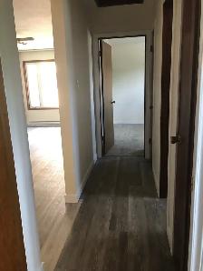 2 BDRM - Cozy, spacious, updated - Photo 9