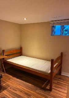 1 PRIVATE ROOM for rent FEMALE ONLY