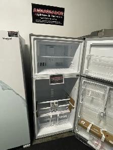NEW 30" GE Top Freezer Fridge (Stainless Steel) 18 Cu.Ft - Photo 3