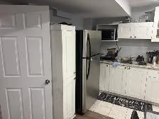 Two bedroom and one bathroom to rent in Brampton - Photo 2