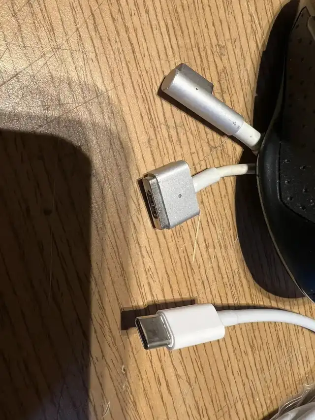 MacBook power adapters - MagSafe 1, 2 & USB-c