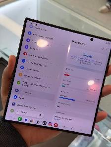 Samsung Galaxy Z Fold7 – 256GB | Unlocked - Photo 3