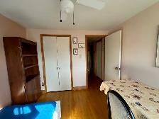 Room for long-term rent for single male near Leslie subway - Photo 3