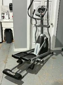 Horizon CE5.1 Elliptical Trainer - Photo 2
