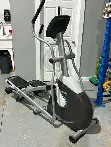 Horizon CE5.1 Elliptical Trainer - Photo 4
