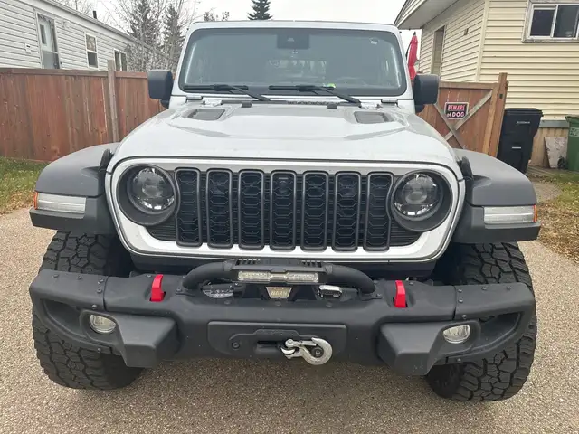 2024 Jeep Wrangler Rubicon - Lifted on 35s, Winch, 58,931 km