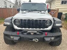 2024 Jeep Wrangler Rubicon - Lifted on 35s, Winch, 58,931 km