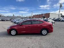 2017 Hyundai Elantra SE 2.0L AUTOMATIC / FINANCING AVAILABLE - Photo 14