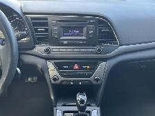 2017 Hyundai Elantra SE 2.0L AUTOMATIC / FINANCING AVAILABLE - Photo 29
