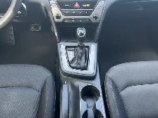 2017 Hyundai Elantra SE 2.0L AUTOMATIC / FINANCING AVAILABLE - Photo 30