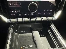 2027 GMC Acadia Elevation - Photo 24