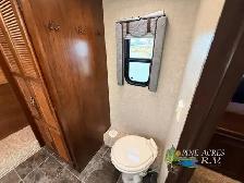 2013 Keystone RV Alpine 3720FB - Photo 27