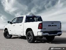 2026 RAM 1500 SPORT | PANO | 20S | 9-SPKR | NAVI | 4X4 | HTD STS - Photo 4